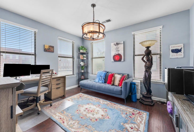 721 LITTY CT, Memphis, Tennessee 38103, 1 Bedroom Bedrooms, 4 Rooms Rooms,1.1 BathroomsBathrooms,Residential,For Sale,LITTY,10209917