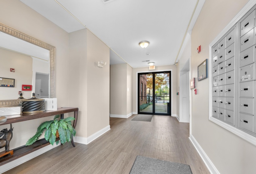 721 LITTY CT, Memphis, Tennessee 38103, 1 Bedroom Bedrooms, 4 Rooms Rooms,1.1 BathroomsBathrooms,Residential,For Sale,LITTY,10209917