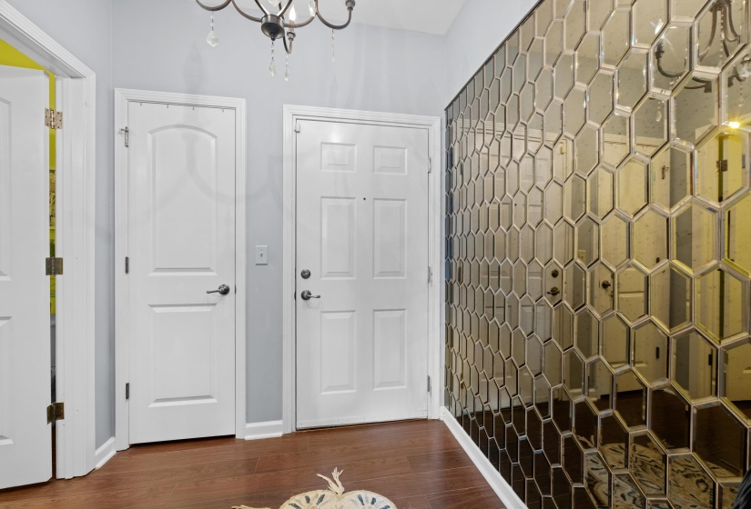 721 LITTY CT, Memphis, Tennessee 38103, 1 Bedroom Bedrooms, 4 Rooms Rooms,1.1 BathroomsBathrooms,Residential,For Sale,LITTY,10209917