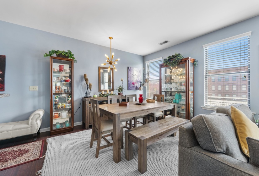 721 LITTY CT, Memphis, Tennessee 38103, 1 Bedroom Bedrooms, 4 Rooms Rooms,1.1 BathroomsBathrooms,Residential,For Sale,LITTY,10209917