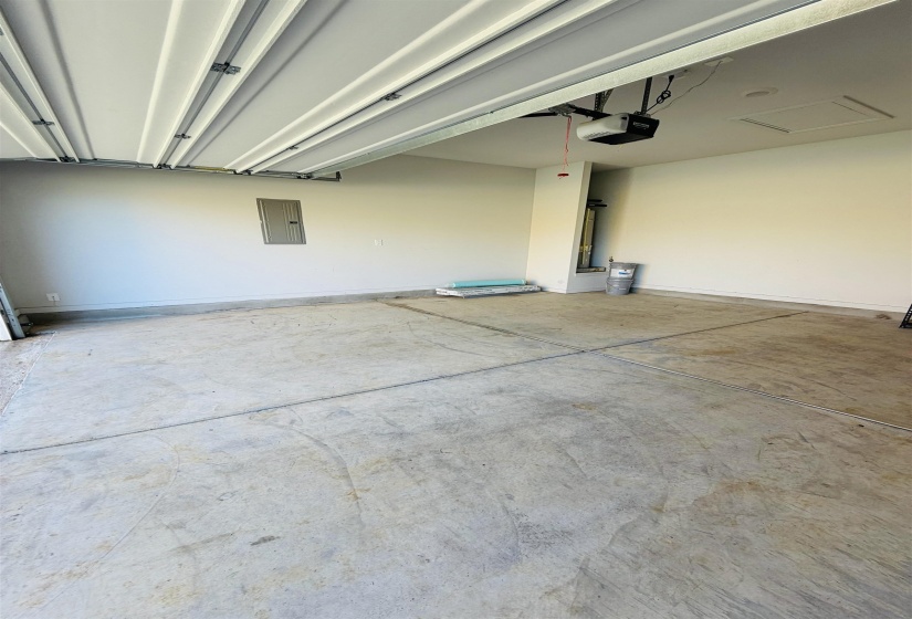 50 ARROWWOOD TRL, Oakland, Tennessee 38060, 4 Bedrooms Bedrooms, 8 Rooms Rooms,2 BathroomsBathrooms,Rental Properties,For Sale,ARROWWOOD,10209947