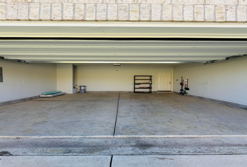 50 ARROWWOOD TRL, Oakland, Tennessee 38060, 4 Bedrooms Bedrooms, 8 Rooms Rooms,2 BathroomsBathrooms,Rental Properties,For Sale,ARROWWOOD,10209947