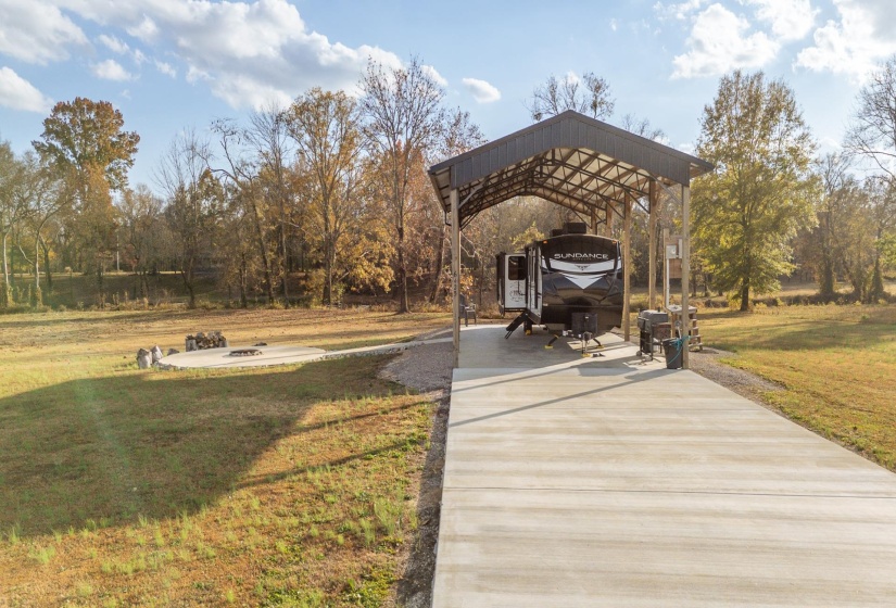 6425 CRAVENS RD, Savannah, Tennessee 38372, ,Land,For Sale,CRAVENS,10209931