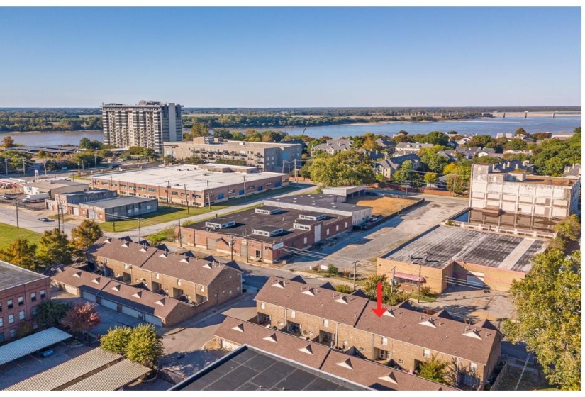 89 CAROLINA AVE, Memphis, Tennessee 38103, 2 Bedroom Bedrooms, 5 Room Rooms,2.1 BathroomBathrooms,Residential,For Sale,CAROLINA,0,10209930