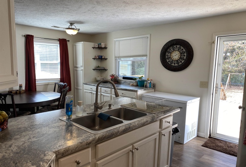 140 ANCIL WAY, Savannah, Tennessee 38372, 3 Bedrooms Bedrooms, 6 Rooms Rooms,2 BathroomsBathrooms,Residential,For Sale,ANCIL,10209937