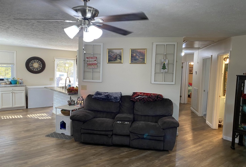 140 ANCIL WAY, Savannah, Tennessee 38372, 3 Bedrooms Bedrooms, 6 Rooms Rooms,2 BathroomsBathrooms,Residential,For Sale,ANCIL,10209937