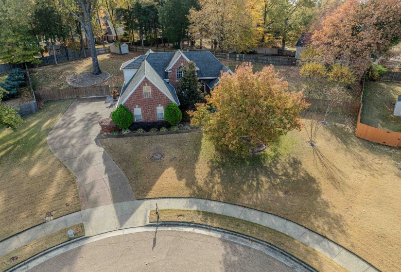 Aerial view of property and surrounding area