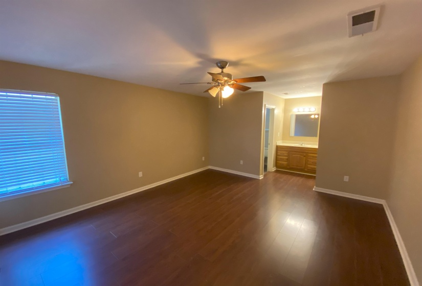 6607 SUNGATE DR, Bartlett, Tennessee 38135, 2 Bedrooms Bedrooms, 5 Rooms Rooms,2 BathroomsBathrooms,Rental Properties,For Sale,SUNGATE,10209979