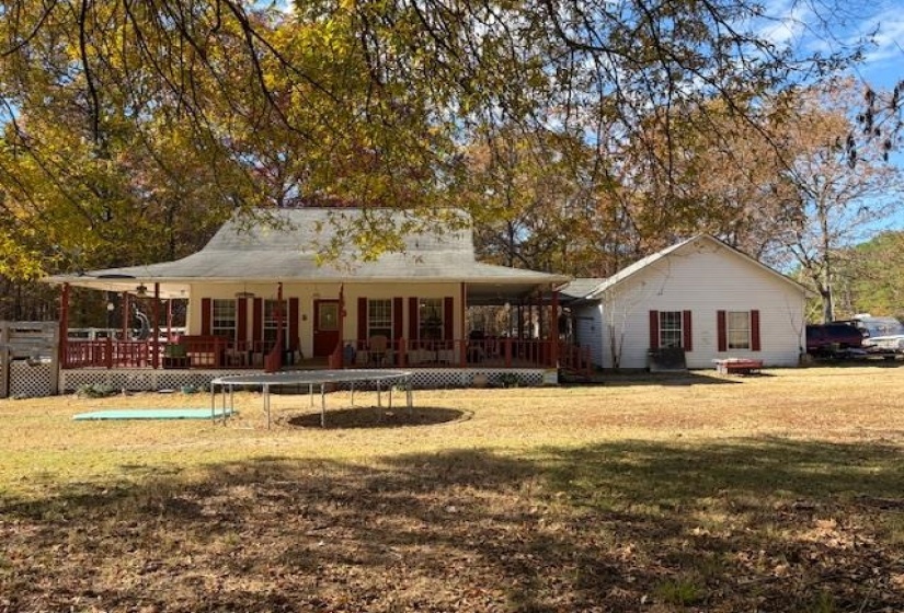 4701 MICHIE PEBBLE HILL RD, Michie, Tennessee 38357, 3 Bedrooms Bedrooms, 11 Rooms Rooms,2.1 BathroomsBathrooms,Residential,For Sale,MICHIE PEBBLE HILL,10209977