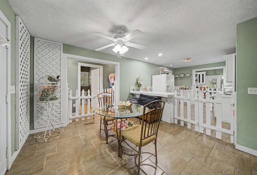 2835 CERRO GORDO RD, Olivehill, Tennessee 38475, 3 Bedroom Bedrooms, 11 Room Rooms,3 BathroomBathrooms,Residential,For Sale,CERRO GORDO,0,10209991