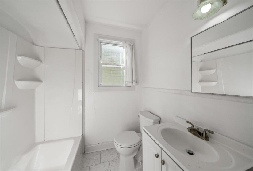 740 LOEB ST, Memphis, Tennessee 38111, 3 Bedrooms Bedrooms, 6 Rooms Rooms,1 BathroomBathrooms,Residential,For Sale,LOEB,10209992