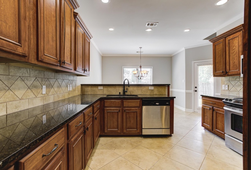 9695 WOODLAND CREEK LN, Unincorporated, Tennessee 38018, 4 Bedrooms Bedrooms, 7 Rooms Rooms,2.1 BathroomsBathrooms,Residential,For Sale,WOODLAND CREEK,10210014