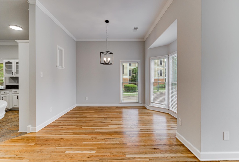 604 MADEWOOD DR, Memphis, Tennessee 38103, 3 Bedrooms Bedrooms, 7 Rooms Rooms,2.1 BathroomsBathrooms,Residential,For Sale,MADEWOOD,10210015