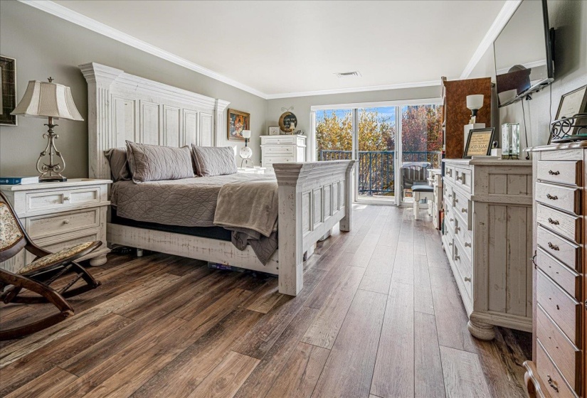 655 RIVERSIDE DR, Memphis, Tennessee 38103, 2 Bedrooms Bedrooms, 5 Rooms Rooms,2 BathroomsBathrooms,Residential,For Sale,RIVERSIDE,10210023