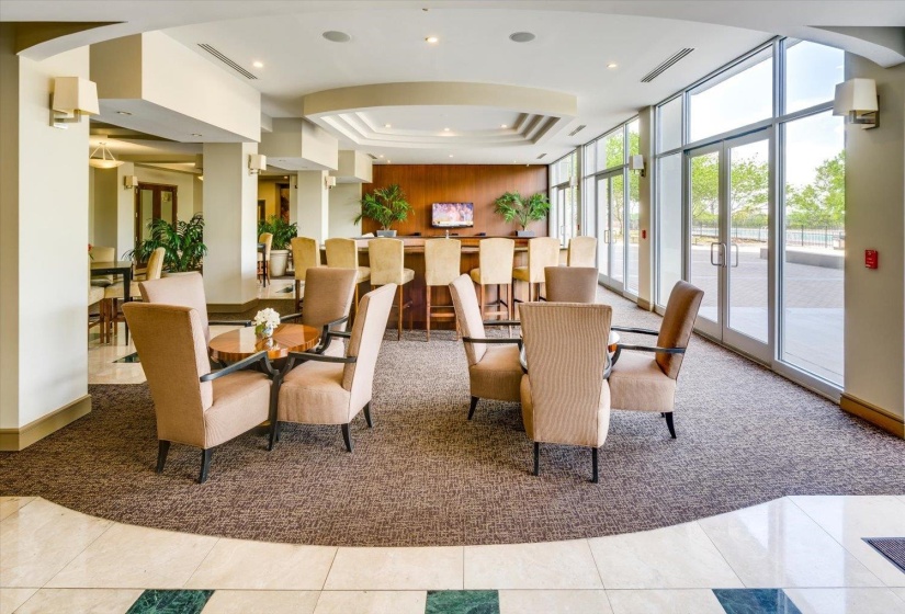 655 RIVERSIDE DR, Memphis, Tennessee 38103, 2 Bedrooms Bedrooms, 5 Rooms Rooms,2 BathroomsBathrooms,Residential,For Sale,RIVERSIDE,10210023