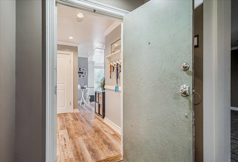 655 RIVERSIDE DR, Memphis, Tennessee 38103, 2 Bedrooms Bedrooms, 5 Rooms Rooms,2 BathroomsBathrooms,Residential,For Sale,RIVERSIDE,10210023