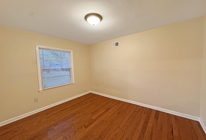 1519 WHITE STATION RD, Memphis, Tennessee 38117, 3 Bedrooms Bedrooms, 5 Rooms Rooms,2 BathroomsBathrooms,Residential,For Sale,WHITE STATION,10207760