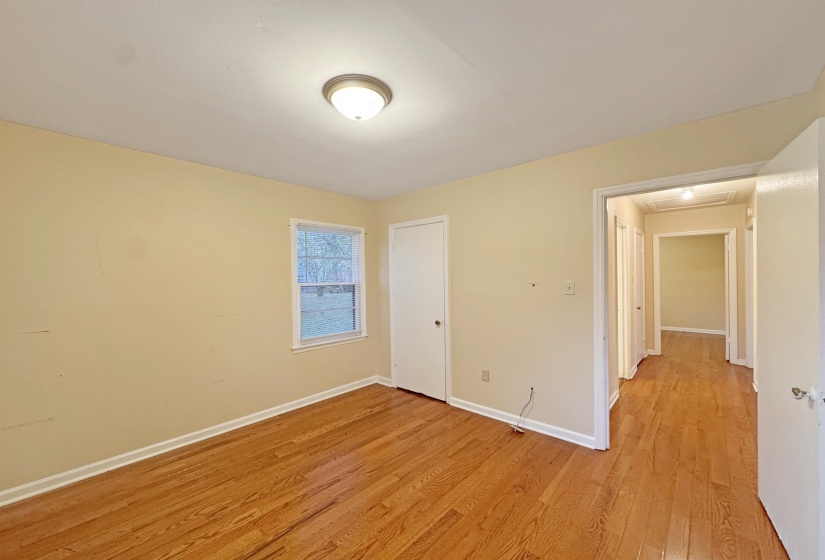 1519 WHITE STATION RD, Memphis, Tennessee 38117, 3 Bedrooms Bedrooms, 5 Rooms Rooms,2 BathroomsBathrooms,Residential,For Sale,WHITE STATION,10207760