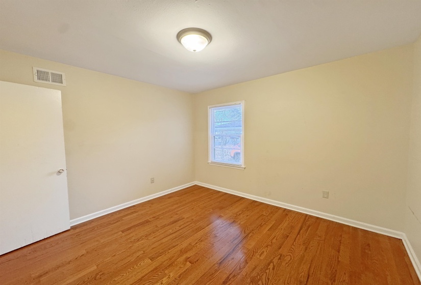 1519 WHITE STATION RD, Memphis, Tennessee 38117, 3 Bedrooms Bedrooms, 5 Rooms Rooms,2 BathroomsBathrooms,Residential,For Sale,WHITE STATION,10207760