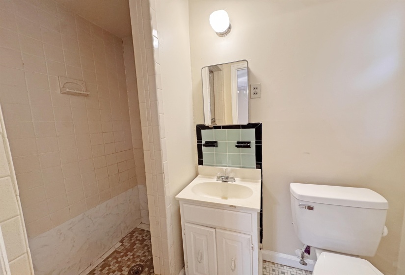 1519 WHITE STATION RD, Memphis, Tennessee 38117, 3 Bedrooms Bedrooms, 5 Rooms Rooms,2 BathroomsBathrooms,Residential,For Sale,WHITE STATION,10207760