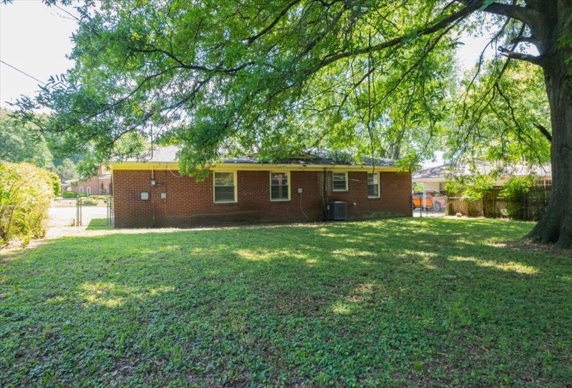 1519 WHITE STATION RD, Memphis, Tennessee 38117, 3 Bedrooms Bedrooms, 5 Rooms Rooms,2 BathroomsBathrooms,Residential,For Sale,WHITE STATION,10207760