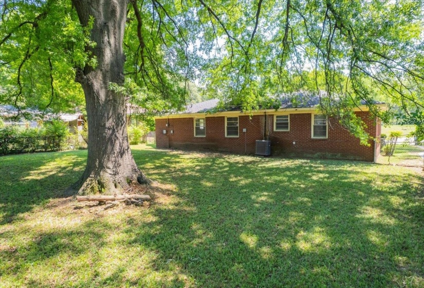1519 WHITE STATION RD, Memphis, Tennessee 38117, 3 Bedrooms Bedrooms, 5 Rooms Rooms,2 BathroomsBathrooms,Residential,For Sale,WHITE STATION,10207760