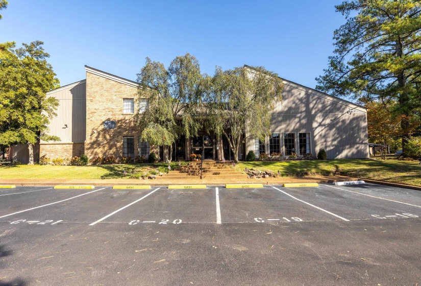 Clubhouse has an exercise room, a piano, and owners may rent it for gatherings.  There is an on premises property manager, and Owners may rent an apartment for short term guests.  This complex does NOT allow rentals - Owner occupied only.