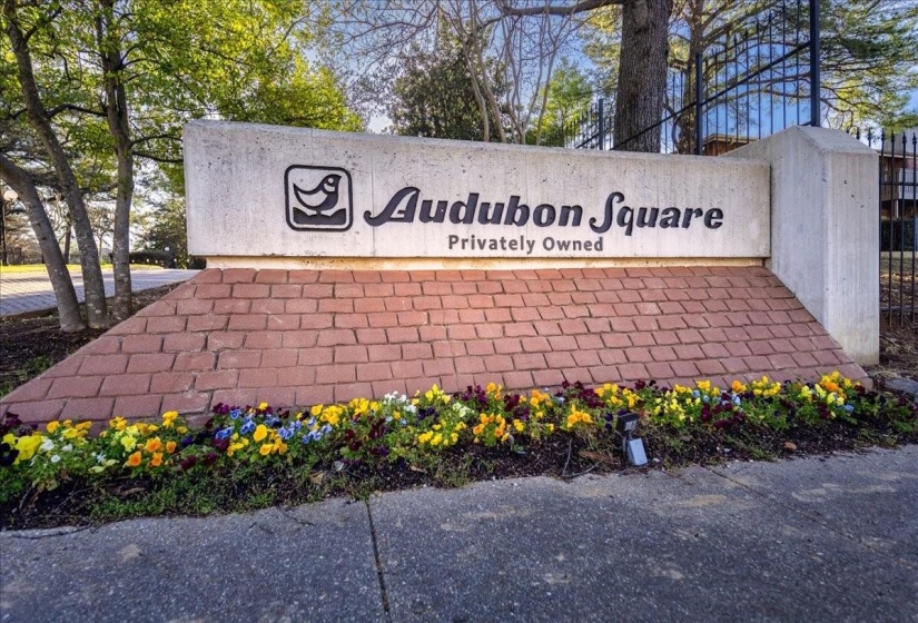 748 HEDGEGROVE DR, Memphis, Tennessee 38117, 2 Bedrooms Bedrooms, 6 Rooms Rooms,2 BathroomsBathrooms,Residential,For Sale,HEDGEGROVE,10210039