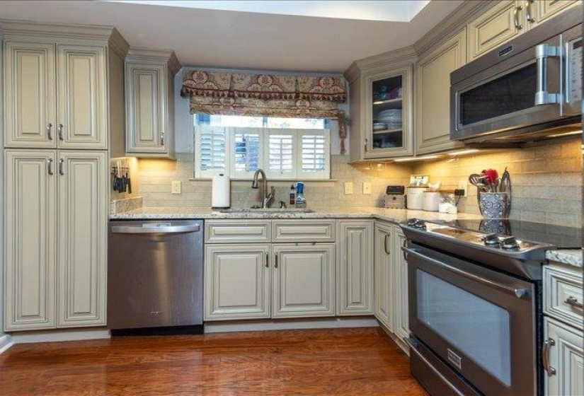 Looking into the kitchen from the dining room.