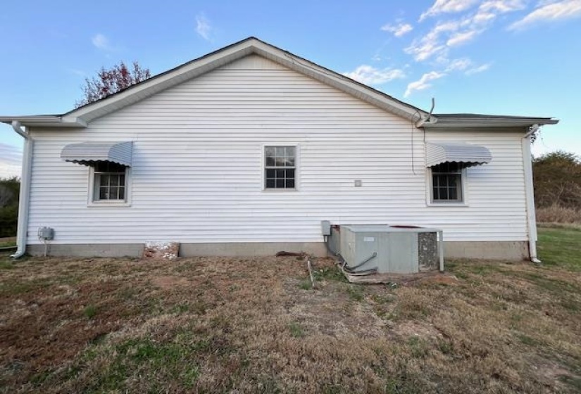 5388 MORRISON CREEK RD, Clifton, Tennessee 38425, 2 Bedrooms Bedrooms, 6 Rooms Rooms,1 BathroomBathrooms,Residential,For Sale,MORRISON CREEK,10210058