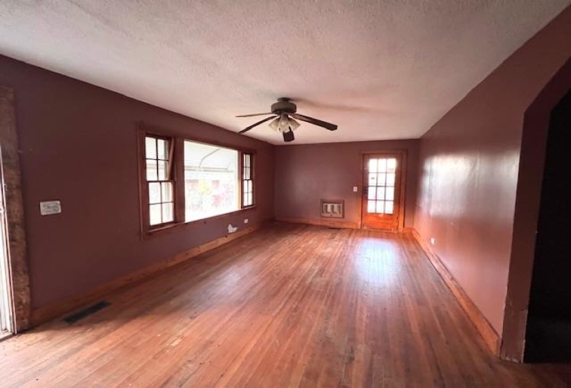 5388 MORRISON CREEK RD, Clifton, Tennessee 38425, 2 Bedrooms Bedrooms, 6 Rooms Rooms,1 BathroomBathrooms,Residential,For Sale,MORRISON CREEK,10210058