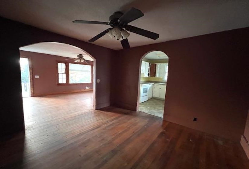 5388 MORRISON CREEK RD, Clifton, Tennessee 38425, 2 Bedrooms Bedrooms, 6 Rooms Rooms,1 BathroomBathrooms,Residential,For Sale,MORRISON CREEK,10210058