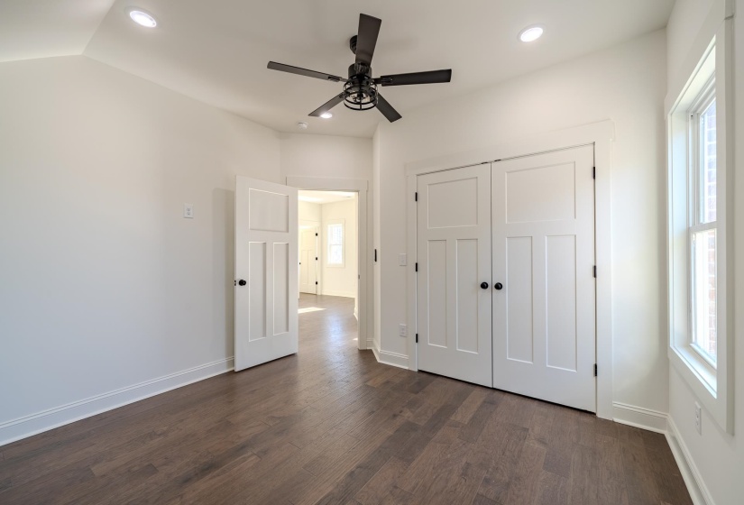 170 BELVEDERE CIR, Savannah, Tennessee 38372, 4 Bedrooms Bedrooms, 8 Rooms Rooms,2.1 BathroomsBathrooms,Residential,For Sale,BELVEDERE,10210061