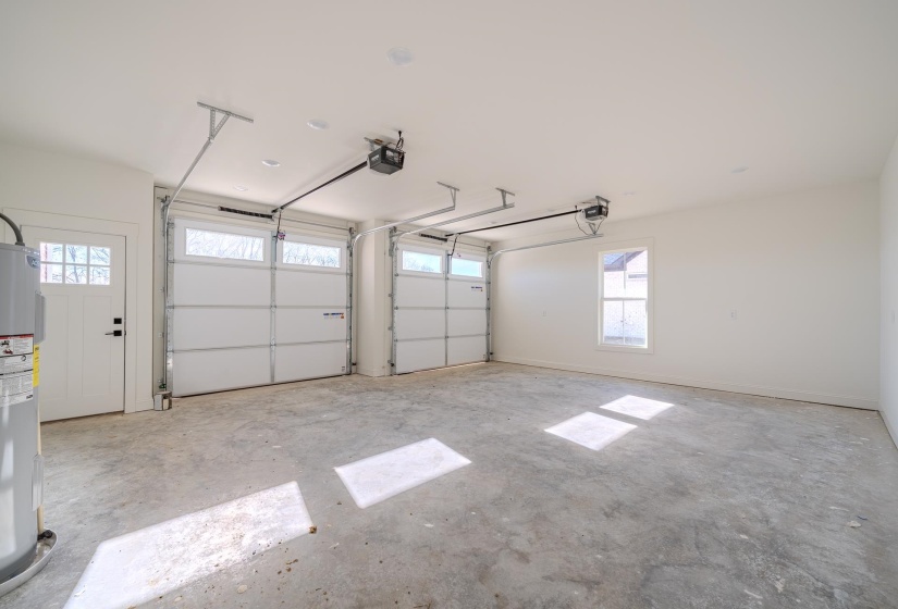 170 BELVEDERE CIR, Savannah, Tennessee 38372, 4 Bedrooms Bedrooms, 8 Rooms Rooms,2.1 BathroomsBathrooms,Residential,For Sale,BELVEDERE,10210061