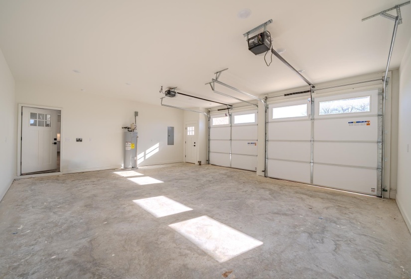 170 BELVEDERE CIR, Savannah, Tennessee 38372, 4 Bedrooms Bedrooms, 8 Rooms Rooms,2.1 BathroomsBathrooms,Residential,For Sale,BELVEDERE,10210061