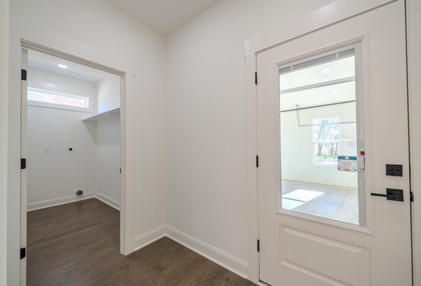 200 BELVEDERE CIR, Savannah, Tennessee 38372, 3 Bedrooms Bedrooms, 7 Rooms Rooms,2 BathroomsBathrooms,Residential,For Sale,BELVEDERE,10210078