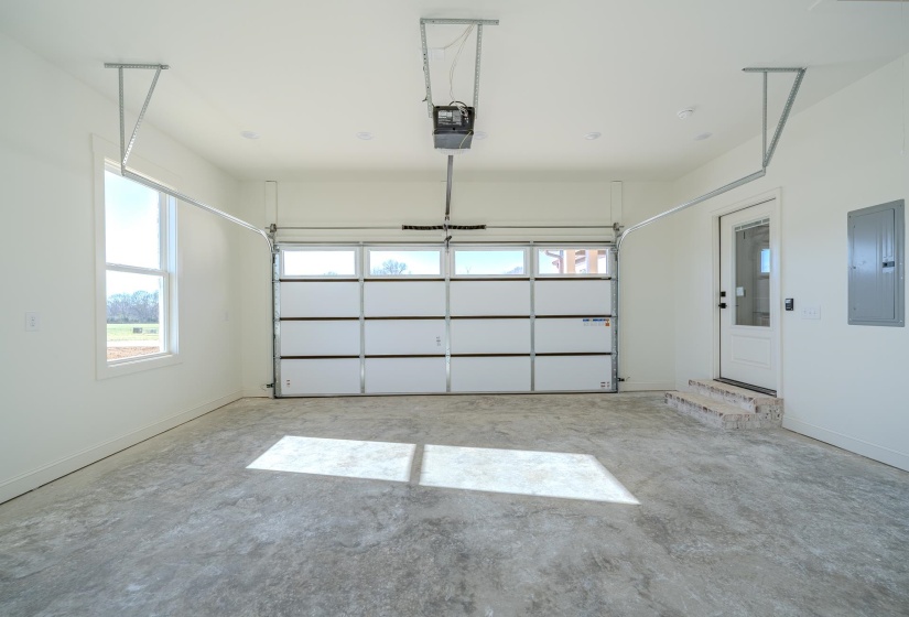 200 BELVEDERE CIR, Savannah, Tennessee 38372, 3 Bedrooms Bedrooms, 7 Rooms Rooms,2 BathroomsBathrooms,Residential,For Sale,BELVEDERE,10210078