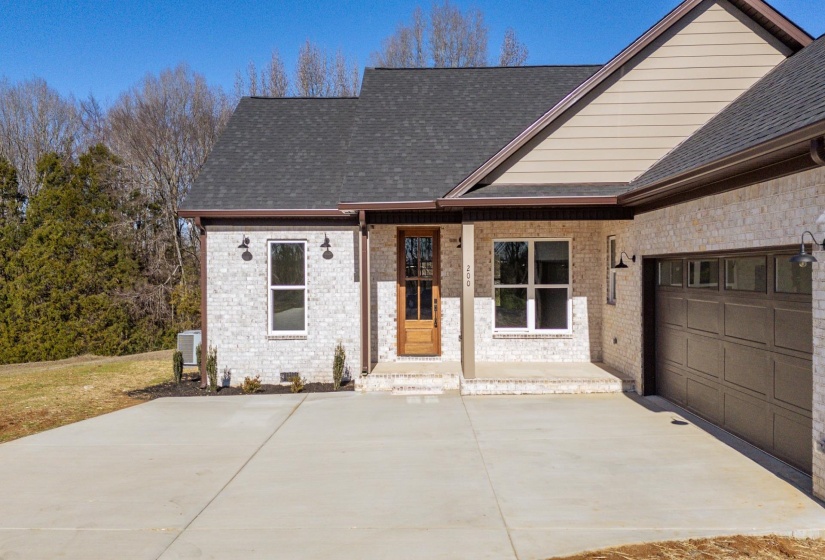 200 BELVEDERE CIR, Savannah, Tennessee 38372, 3 Bedrooms Bedrooms, 7 Rooms Rooms,2 BathroomsBathrooms,Residential,For Sale,BELVEDERE,10210078