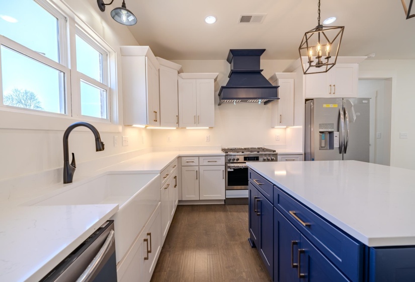 200 BELVEDERE CIR, Savannah, Tennessee 38372, 3 Bedrooms Bedrooms, 7 Rooms Rooms,2 BathroomsBathrooms,Residential,For Sale,BELVEDERE,10210078