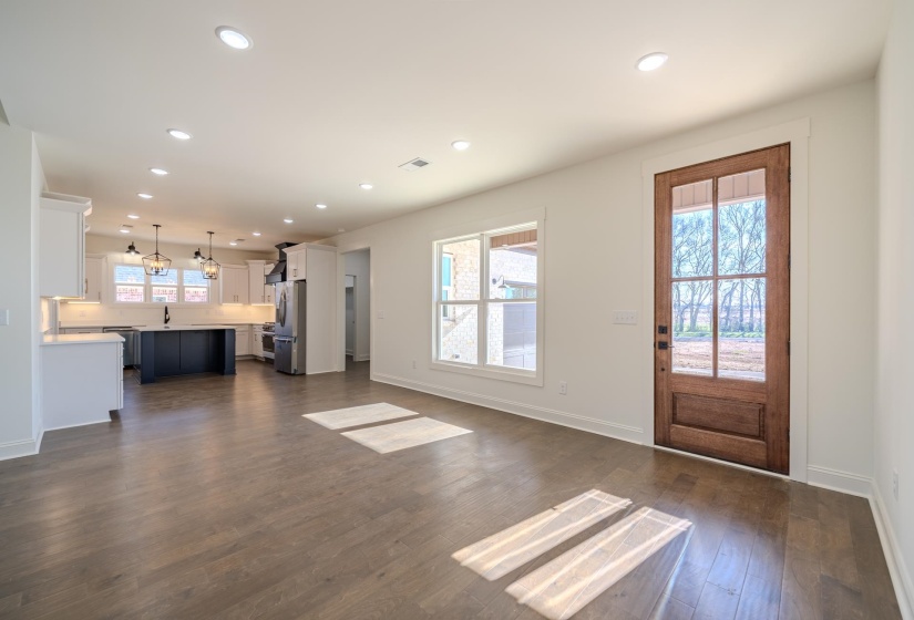 200 BELVEDERE CIR, Savannah, Tennessee 38372, 3 Bedrooms Bedrooms, 7 Rooms Rooms,2 BathroomsBathrooms,Residential,For Sale,BELVEDERE,10210078