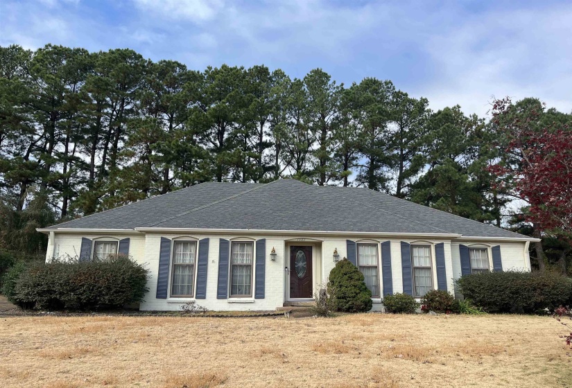 1987 SONNING DR, Germantown, Tennessee 38138, 4 Bedrooms Bedrooms, 8 Rooms Rooms,2 BathroomsBathrooms,Residential,For Sale,SONNING,10210178