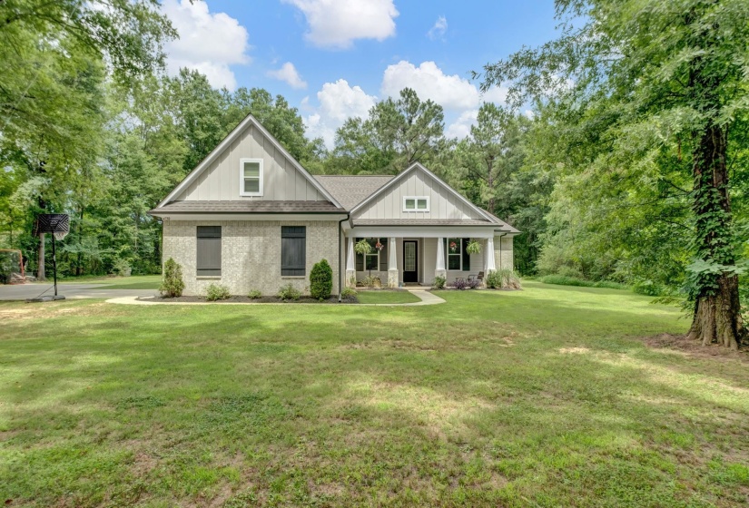 4750 GERMANTOWN RD, Bartlett, Tennessee 38002, 5 Bedrooms Bedrooms, 8 Rooms Rooms,2 BathroomsBathrooms,Residential,For Sale,GERMANTOWN,10210223