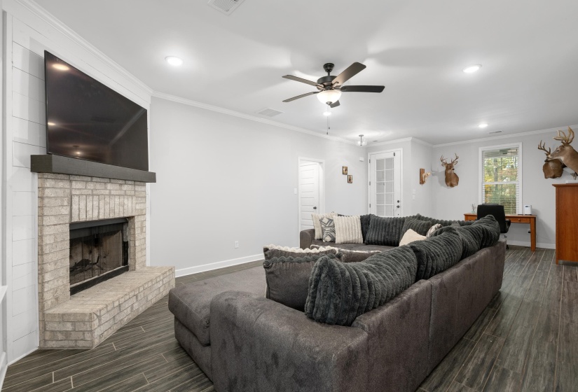 4750 GERMANTOWN RD, Bartlett, Tennessee 38002, 5 Bedrooms Bedrooms, 8 Rooms Rooms,2 BathroomsBathrooms,Residential,For Sale,GERMANTOWN,10210223