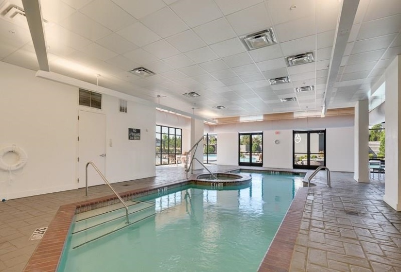 717 RIVERSIDE DR, Memphis, Tennessee 38103, 3 Bedrooms Bedrooms, 6 Rooms Rooms,3 BathroomsBathrooms,Residential,For Sale,RIVERSIDE,10210278