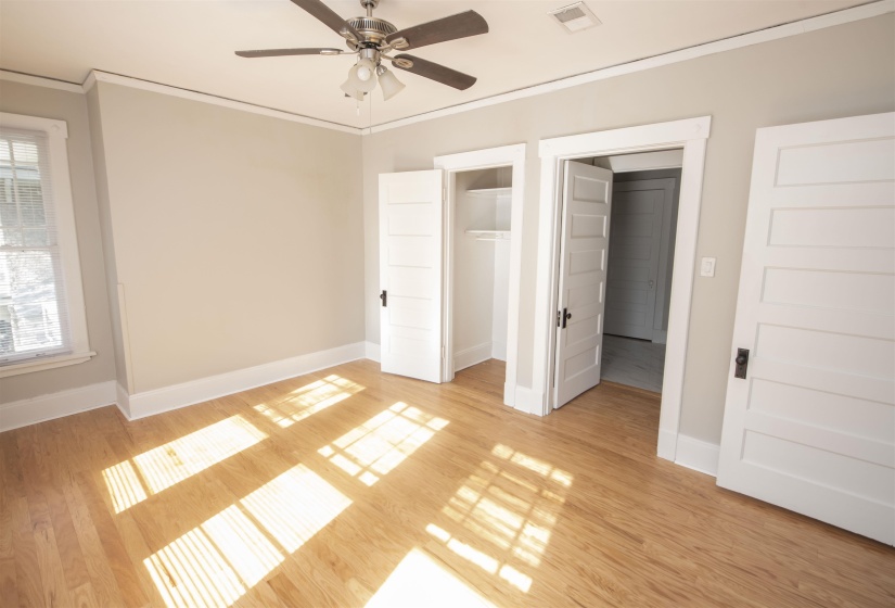 1930 PEABODY AVE, Memphis, Tennessee 38104, 4 Bedrooms Bedrooms, 9 Rooms Rooms,2.1 BathroomsBathrooms,Residential,For Sale,PEABODY,10210298
