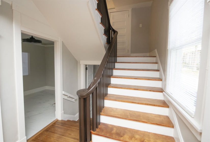 1930 PEABODY AVE, Memphis, Tennessee 38104, 4 Bedrooms Bedrooms, 9 Rooms Rooms,2.1 BathroomsBathrooms,Residential,For Sale,PEABODY,10210298