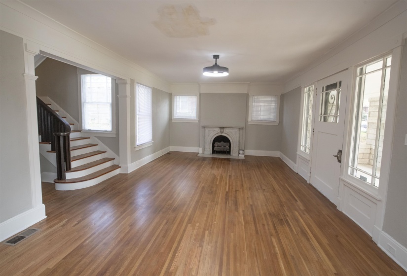 1930 PEABODY AVE, Memphis, Tennessee 38104, 4 Bedrooms Bedrooms, 9 Rooms Rooms,2.1 BathroomsBathrooms,Residential,For Sale,PEABODY,10210298