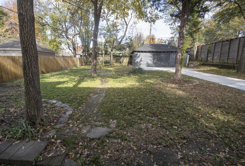 1930 PEABODY AVE, Memphis, Tennessee 38104, 4 Bedrooms Bedrooms, 9 Rooms Rooms,2.1 BathroomsBathrooms,Residential,For Sale,PEABODY,10210298