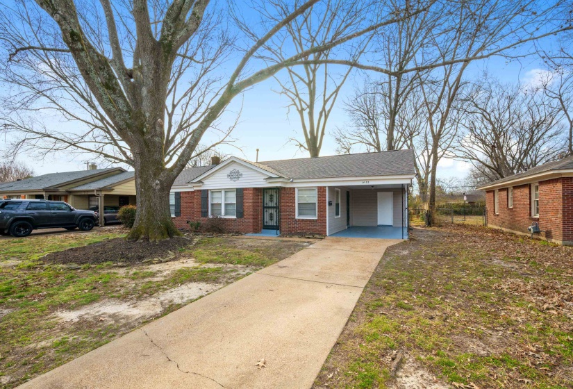1453 COLONIAL RD, Memphis, Tennessee 38117, 3 Bedroom Bedrooms, 7 Room Rooms,2 BathroomBathrooms,Rental Properties,For Sale,COLONIAL,0,10210309