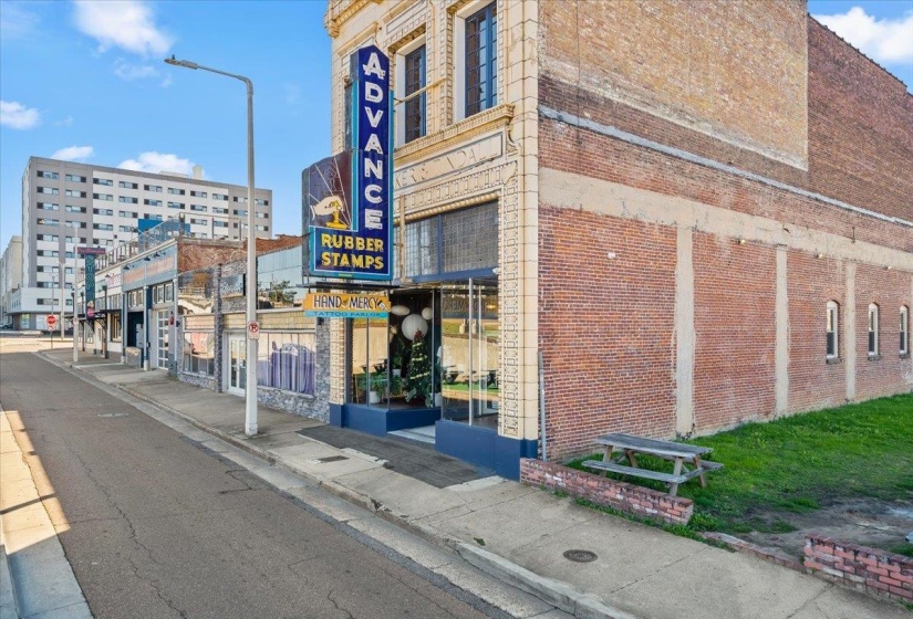 339 MADISON AVE, Memphis, Tennessee 38103, 0 , 0 ,0,Commercial/industrial,For Sale,MADISON,0,10210508